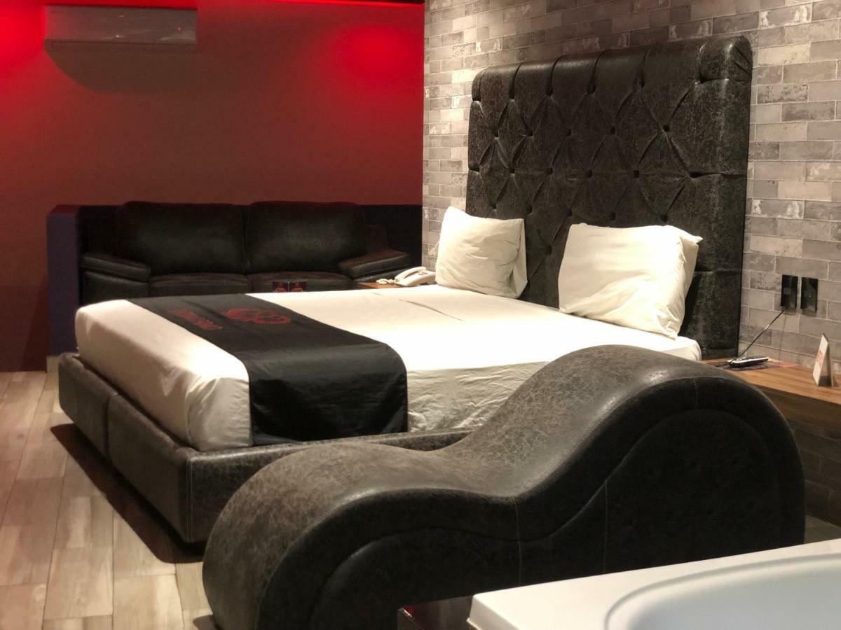 Intimisimo Autohotel Centro Only Adult Love hotel